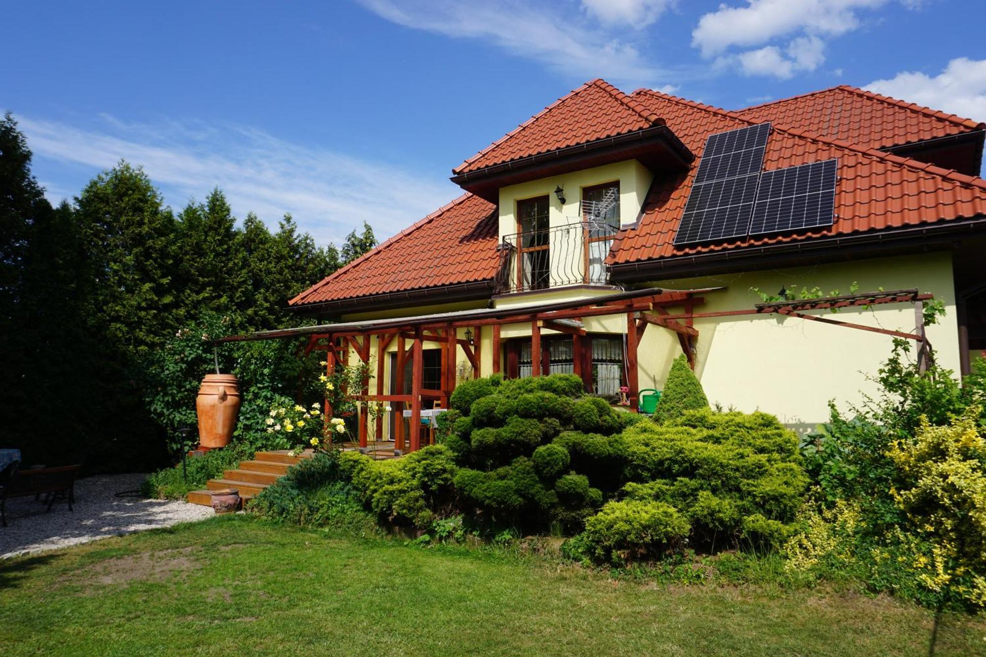 Comfortable House With Garden Manki 外观 照片