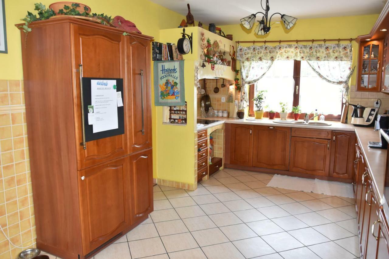 Comfortable House With Garden Manki 外观 照片
