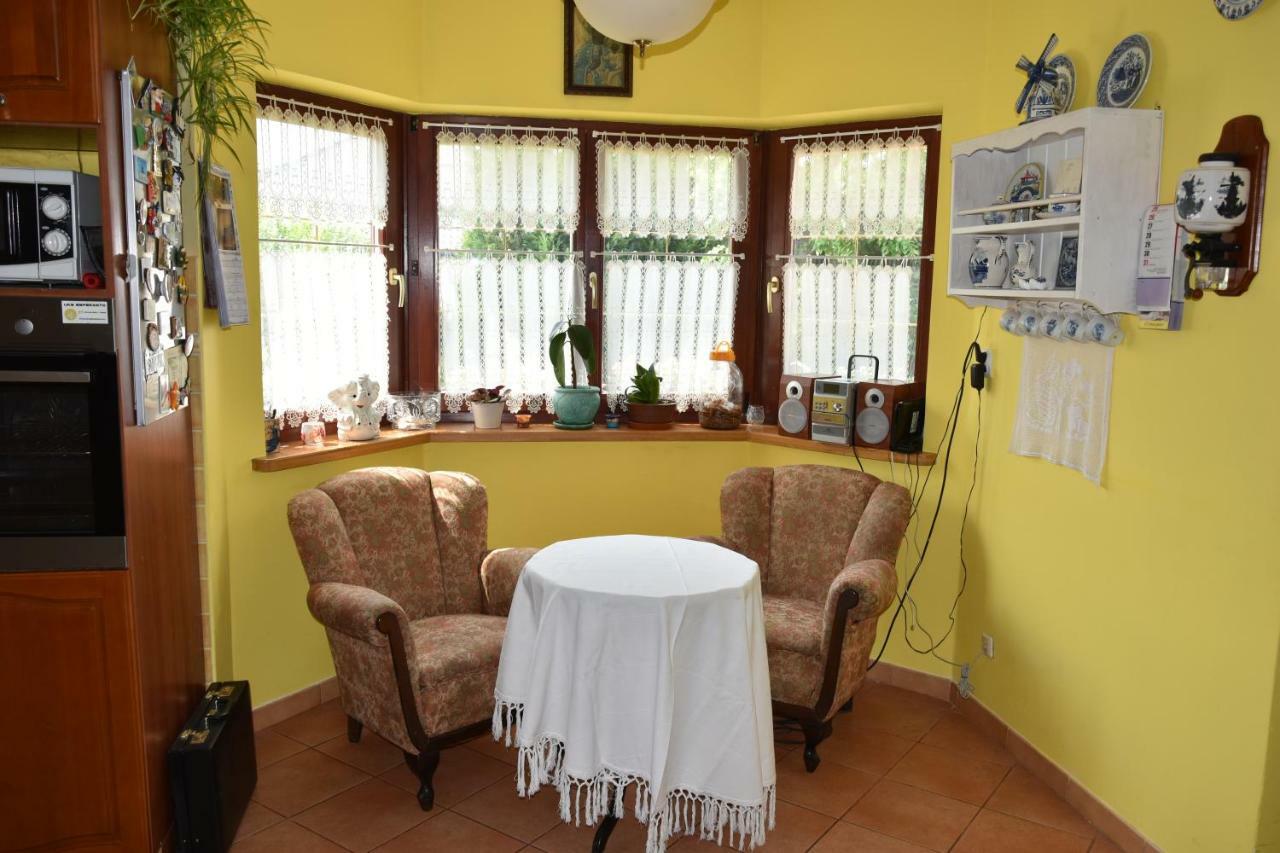 Comfortable House With Garden Manki 外观 照片