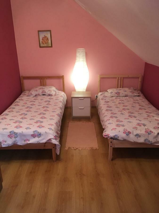 Comfortable House With Garden Manki 外观 照片
